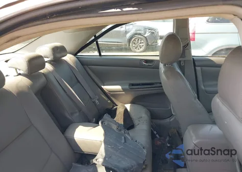 2006 Toyota Camry Le z USA, uszkodzony, nr VIN 4T1BE32KX6U729145